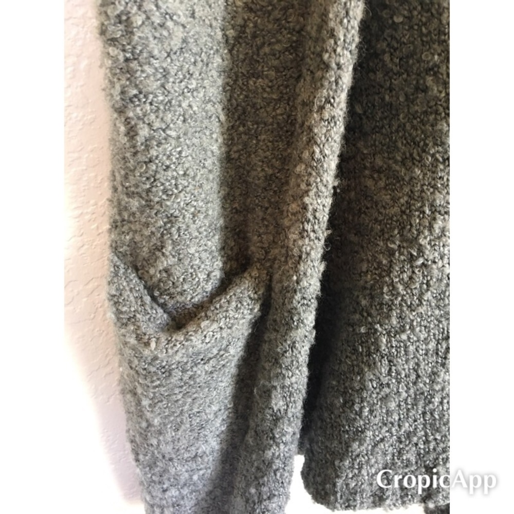 Cardigan - Picture 3 of 4
